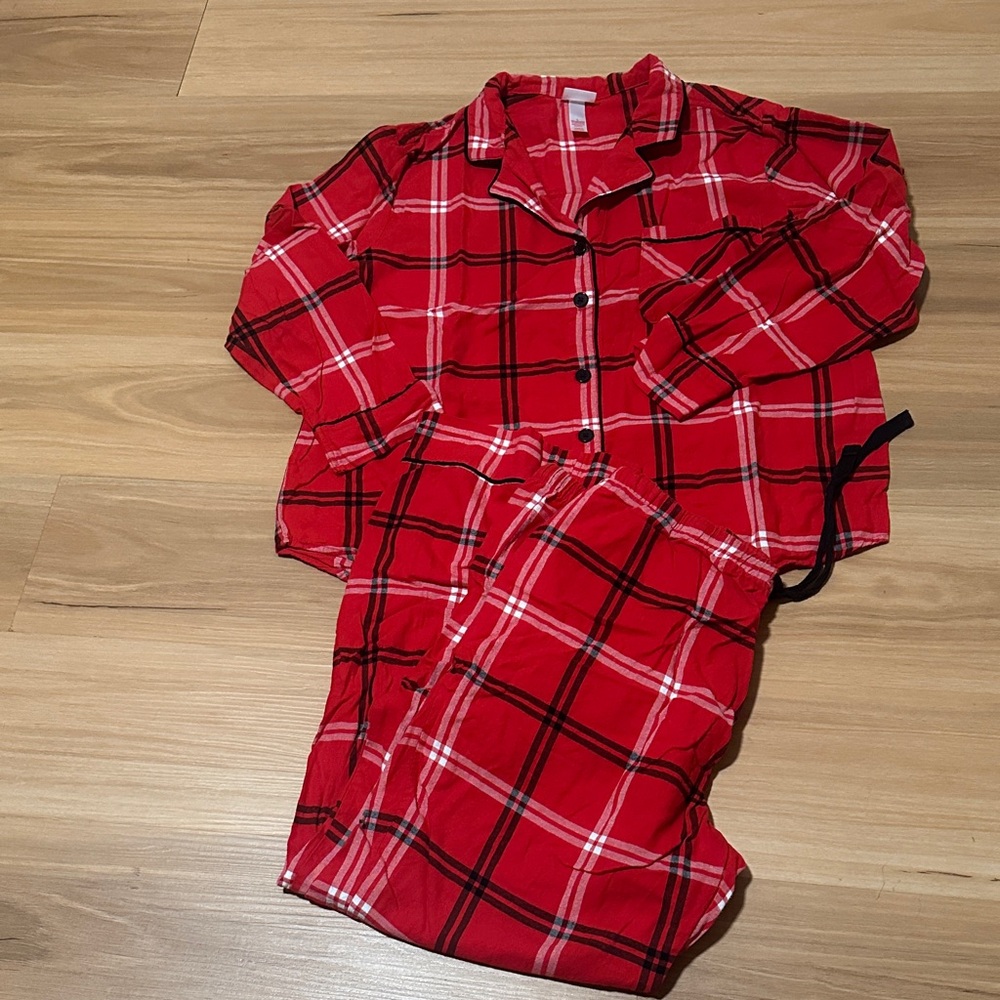 Wondershop Women's Red Checkered Pajama Set